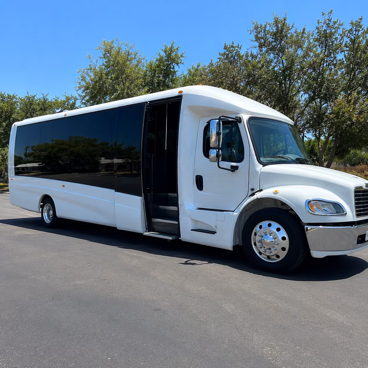 charter buses for concerts and live events near vista