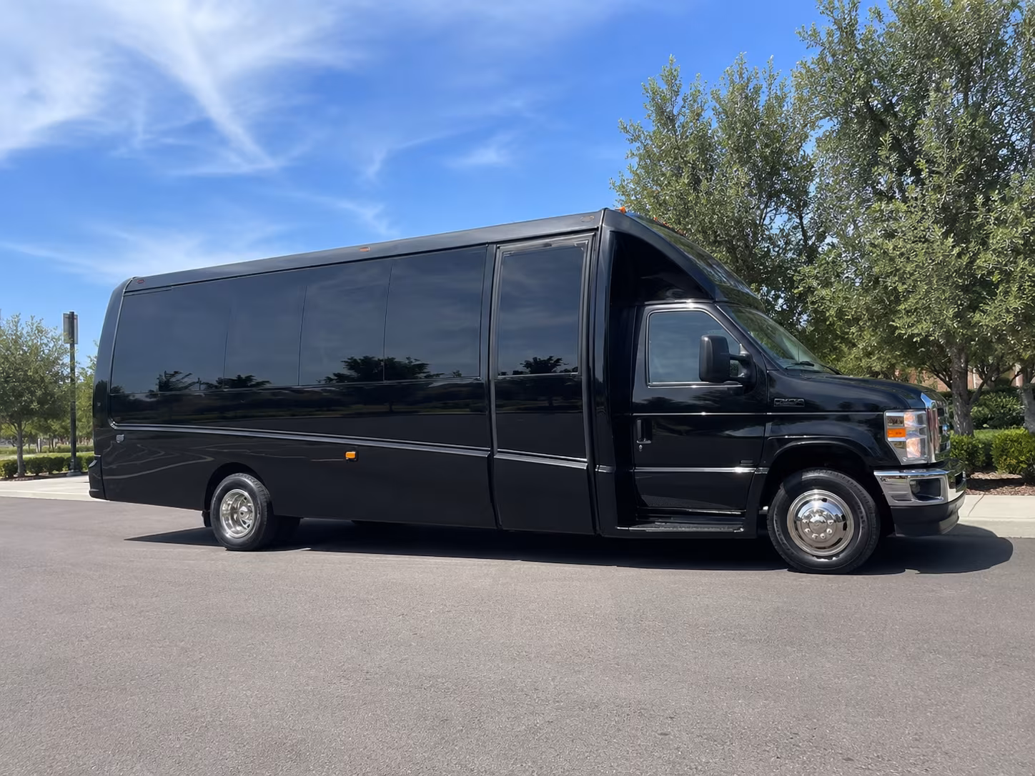 shuttle buses to del mar fairgrounds concerts and summer festival events