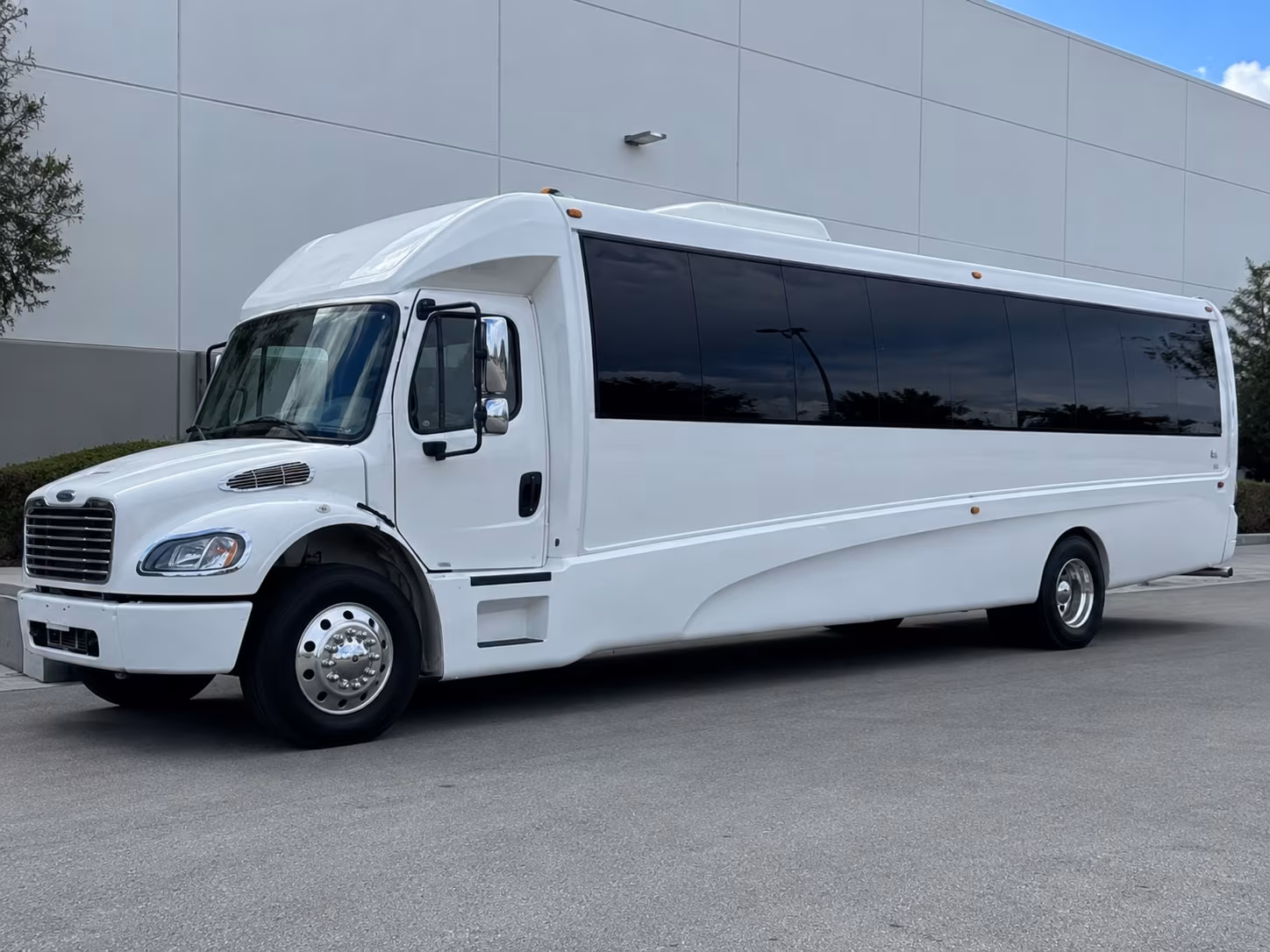 vista night out party bus rental