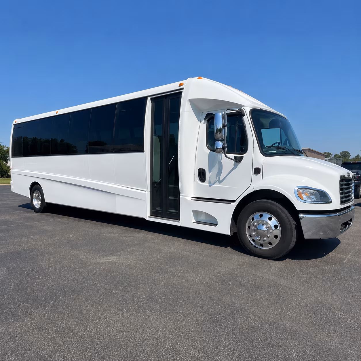 wedding and quinceanera buses in vista california